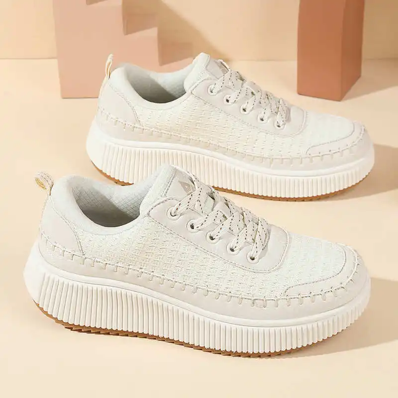 Collectible Vintage Golf Balls - Sepatu kets flat wanita, sepatu Sneakers